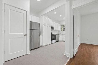 2112 Crescent Ave in Charlotte, NC - Building Photo - Building Photo
