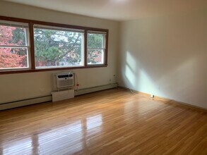 10122 Hartford Ct in Schiller Park, IL - Building Photo - Building Photo