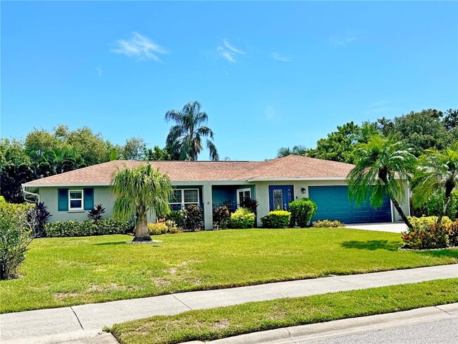 4884 Marsh Field Rd in Sarasota, FL - Foto de edificio - Building Photo