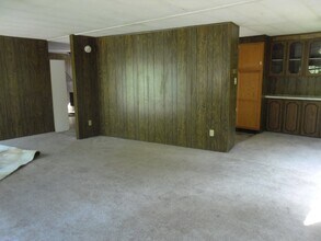 3411 E Bailey Rd in Deer Park, WA - Building Photo - Building Photo