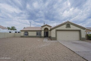 3203 E Dover St in Mesa, AZ - Building Photo