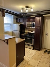 2409 Fremont Ave S, Unit 13 in Minneapolis, MN - Building Photo - Building Photo