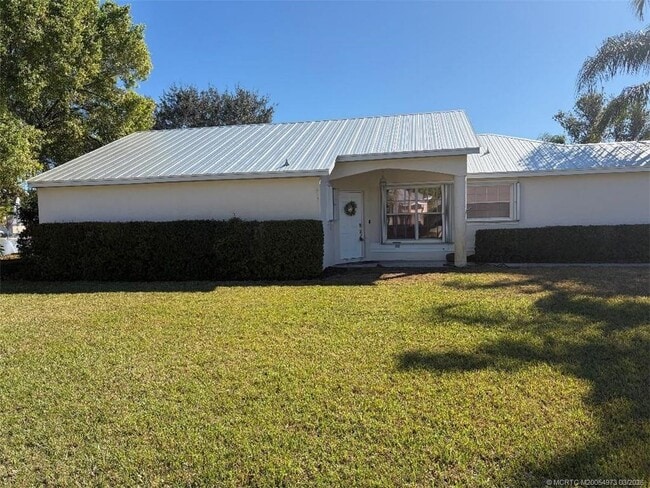 3486 SW Pindo Palm Ln in Palm City, FL - Building Photo - Building Photo