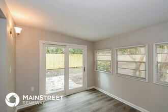 4710 Herta Rd in Jacksonville, FL - Foto de edificio - Building Photo