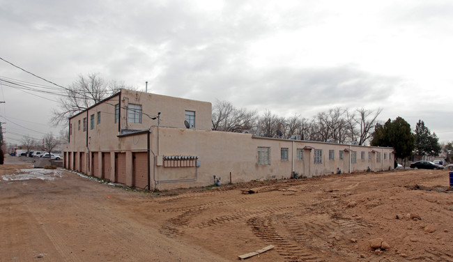 Coal/Sycamore Apartments in Albuquerque, NM - Foto de edificio - Building Photo