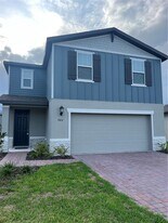 582 Amadoras Wy in St. Cloud, FL - Building Photo