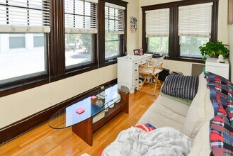 29 Pershing Rd, Unit 2 in Boston, MA - Building Photo - Building Photo