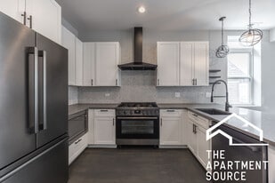 3255 N Elston Ave, Unit 1 in Chicago, IL - Building Photo