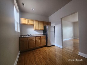 49 E Marquette Rd in Chicago, IL - Building Photo - Building Photo