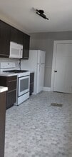 7728 W Stevenson St, Unit A in Milwaukee, WI - Building Photo - Building Photo
