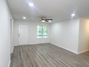 7155 Pineneedle Dr SW in Covington, GA - Building Photo - Building Photo