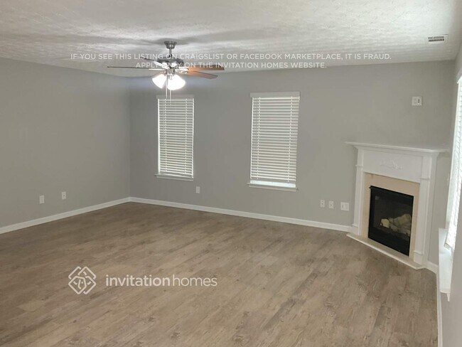 300 Sarasota Ln in Locust Grove, GA - Building Photo - Building Photo