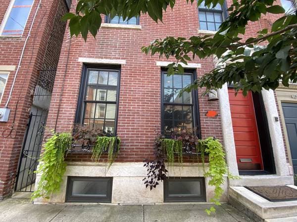 406 Fairmount Ave in Philadelphia, PA - Building Photo