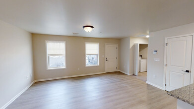 Glen Esk Apartments in Schenectady, NY - Building Photo - Building Photo