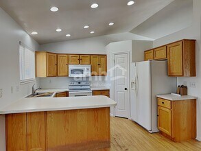 1766 N 2475 W in Clinton, UT - Building Photo - Building Photo