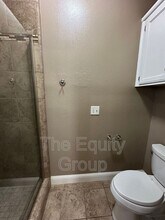 540 W Birch Ct in Hanford, CA - Building Photo - Building Photo
