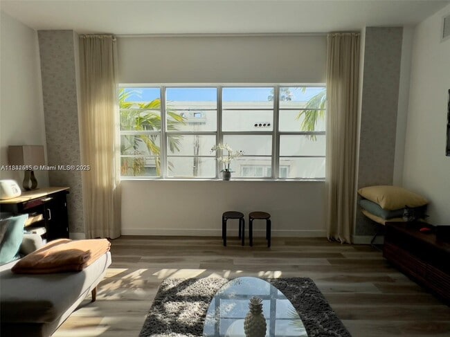property at 935 Euclid Ave