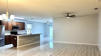 1413 Wallace Manor Pass in Winter Haven, FL - Building Photo - Building Photo