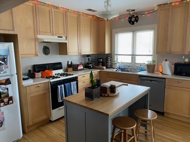 605 4th St NE, Unit 2 in Minneapolis, MN - Foto de edificio - Building Photo