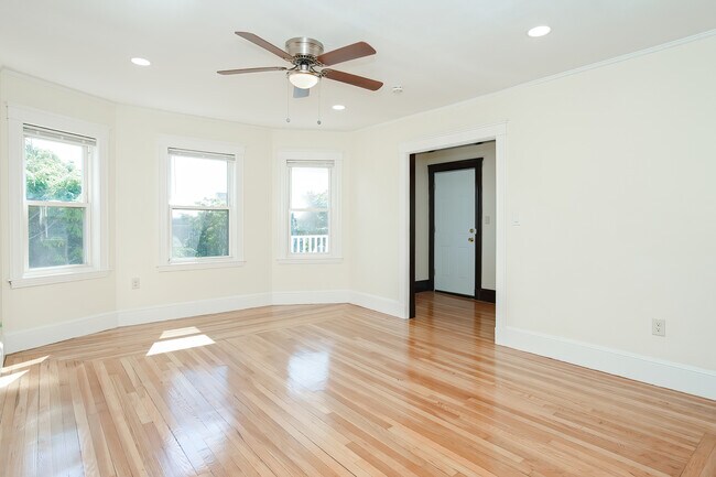 87 Fuller St in Boston, MA - Building Photo - Building Photo