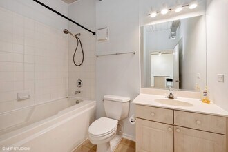 1440 S Michigan Ave, Unit 322 in Chicago, IL - Building Photo - Building Photo