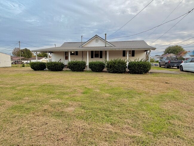 3220 Franklin Ave in Point Pleasant, WV - Building Photo - Building Photo