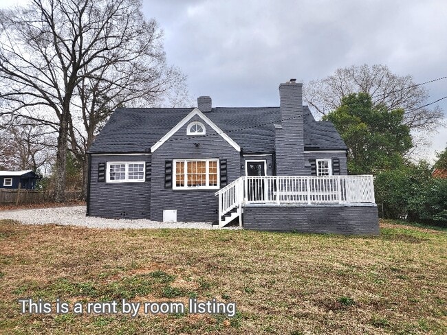 property at 1516 E Geer St