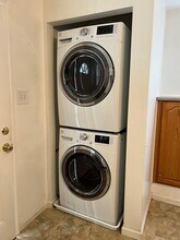 46 Gensler Rd in Pittsburgh, PA - Building Photo - Building Photo