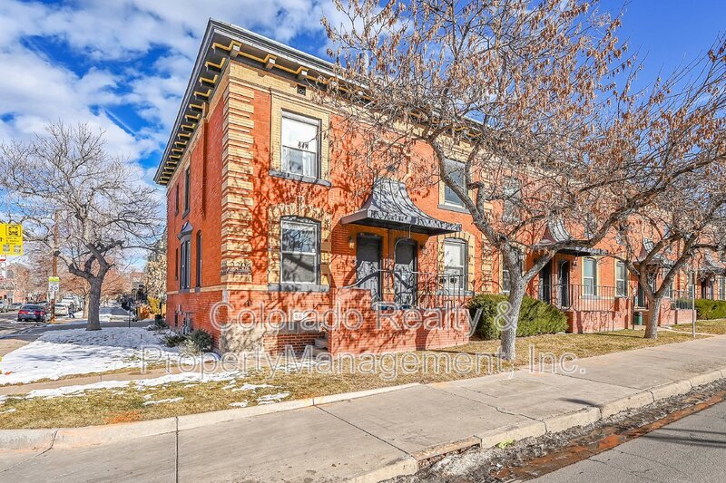 2306 Glenarm Pl in Denver, CO - Building Photo