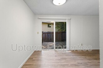19578 SW 68th Ave in Tualatin, OR - Building Photo - Building Photo