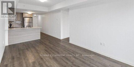 220 Cannon St E in Hamilton, ON - Building Photo - Building Photo