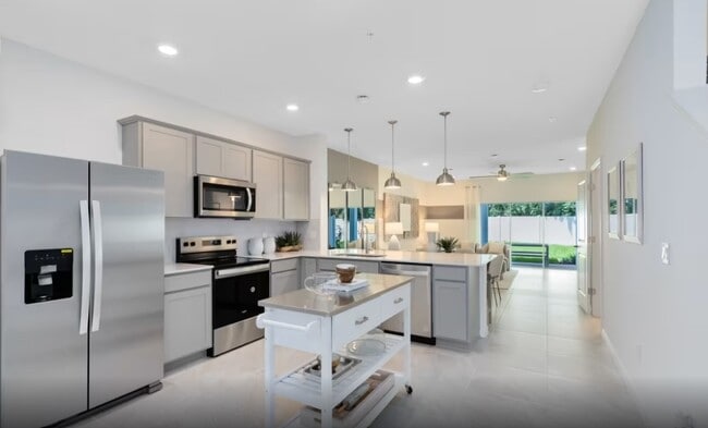 property at 3075 Emerald Acrs Ln