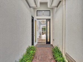 8928 Bastille Cir E in Parkland, FL - Building Photo - Building Photo