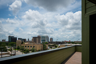 Museum Reach Lofts in San Antonio, TX - Building Photo - Building Photo