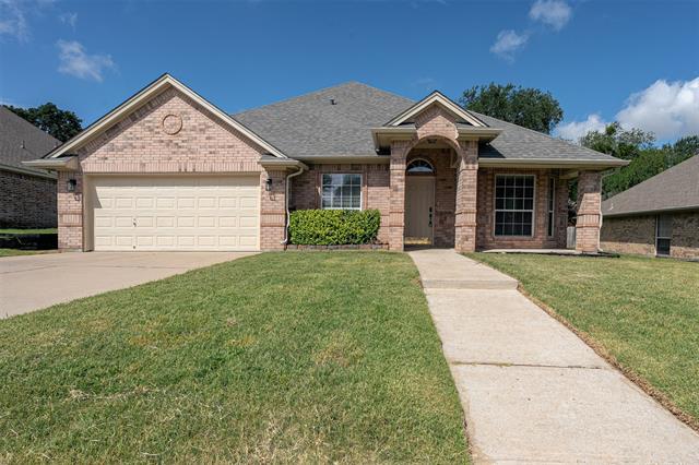 302 Howard Way Dr in Aledo, TX - Building Photo