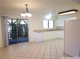 542 Maluniu Ave in Kailua, HI - Building Photo