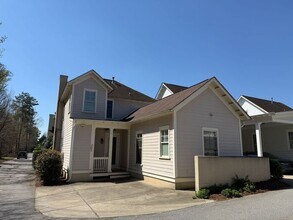 303 Newport Hill Ln in Lexington, SC - Building Photo - Building Photo