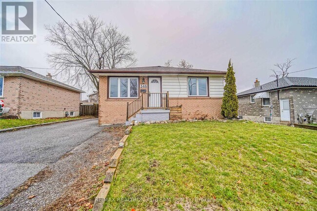 546 Phillip Murray Ave in Oshawa, ON - Building Photo - Building Photo