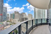 1000 Brickell Ave, Unit 2210 in Miami, FL - Building Photo - Building Photo