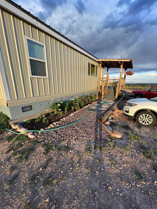 5467 E 3000 N in Roosevelt, UT - Building Photo