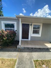 10470 SW 172nd St in Miami, FL - Building Photo - Building Photo