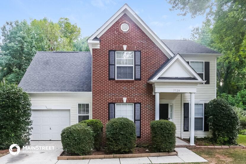 7728 Ambleside Dr in Charlotte, NC - Building Photo