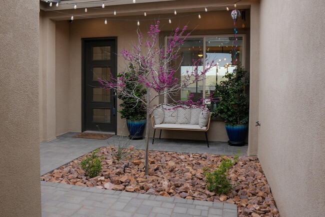 12000 Bear Valley Ln NW in Albuquerque, NM - Building Photo - Building Photo