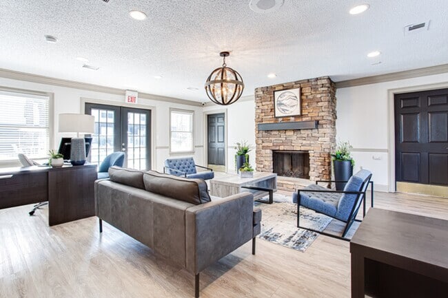 1035 Franklin Gateway SE