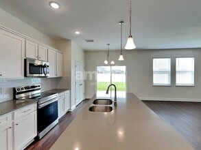 2829 Ponds Trl in St. Cloud, FL - Foto de edificio - Building Photo