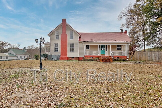 115 Church Aly in Brooks, GA - Building Photo - Building Photo