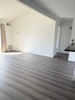 15220 Ocaso Ave, Unit H205 in La Mirada, CA - Building Photo