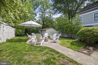 102 E Linden St in Alexandria, VA - Building Photo - Building Photo