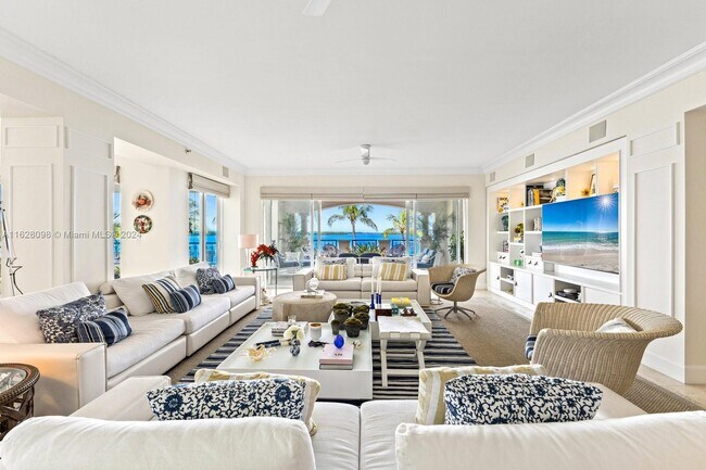 5221 Fisher Island Dr in Miami Beach, FL - Building Photo - Building Photo