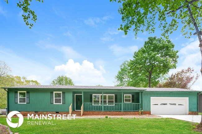 property at 2324 Pine Forest Dr